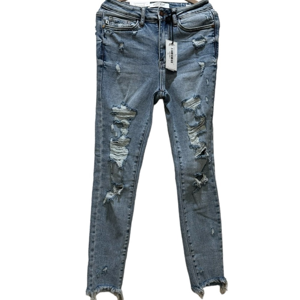 Judy Blue Shark Hem Skinny destroyed Jeans Brand New With Tag Size 1 / 25